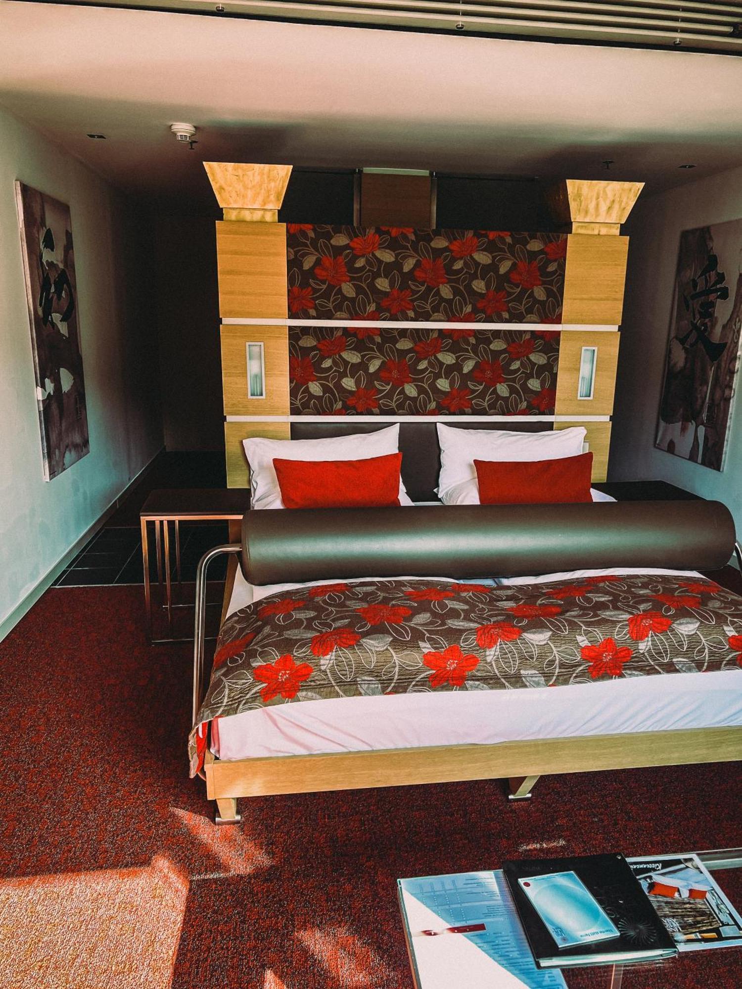 באד ארלאך Linsberg Asia Hotel, Spa & Therme - Adults Only מראה חיצוני תמונה