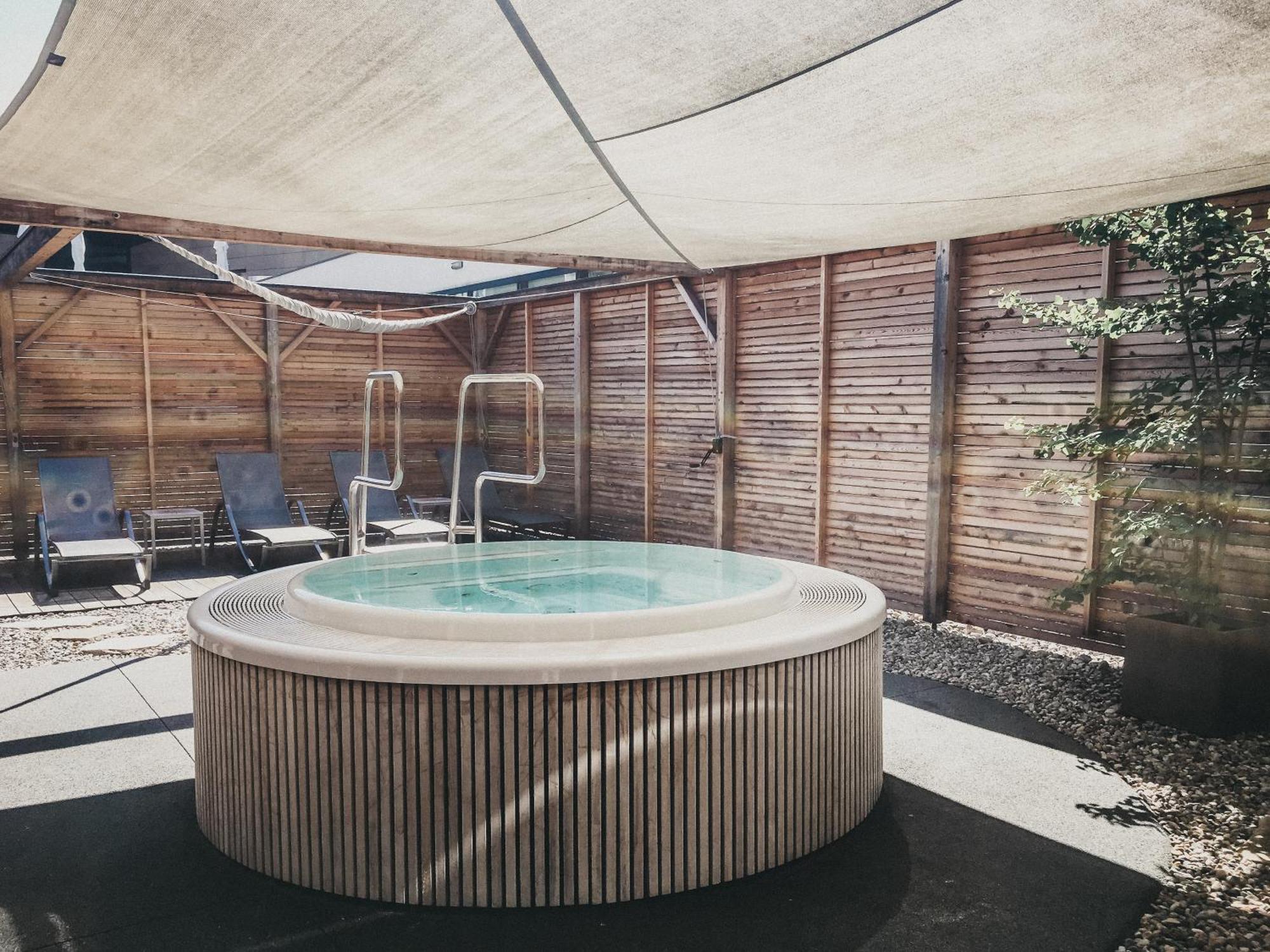 באד ארלאך Linsberg Asia Hotel, Spa & Therme - Adults Only מראה חיצוני תמונה