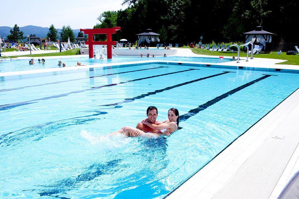 באד ארלאך Linsberg Asia Hotel, Spa & Therme - Adults Only מראה חיצוני תמונה